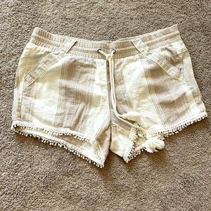Women’s Linen Shorts